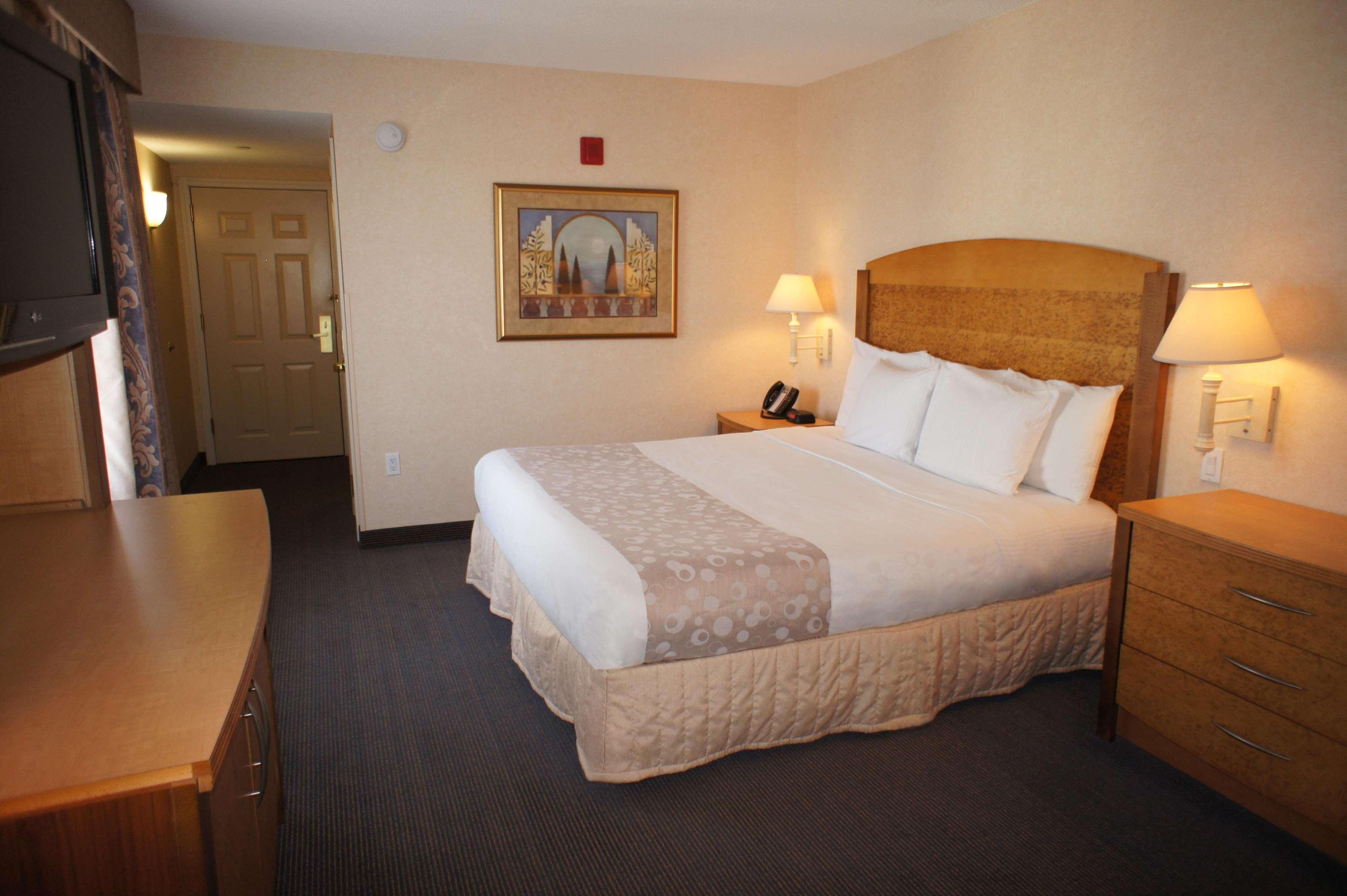 La Quinta By Wyndham Islip - Macarthur Airport Bohemia Kültér fotó
